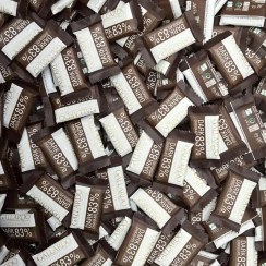 تصویر شکلات فله ای گالاردو تلخ ۸۳٪ فرمند | Galardo Dark 83% 