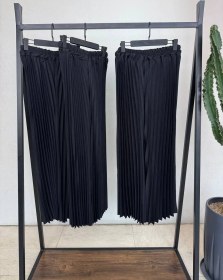 تصویر دامن زنانه ترند پلیسه مشکی 8117857 