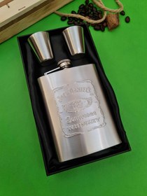 تصویر هیپفلاسک استیل مدل دوشات 