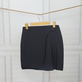 تصویر دامن کوتاه برند الامور مدل فانتزی جنس کرپ - مشکی / Short skirt of Elamore brand, phantasy model, made of crepe fabric