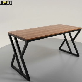 تصویر میز کار فلزی 