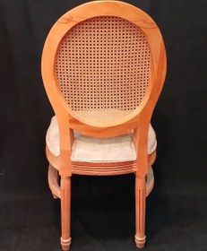 تصویر صندلی چوبی پشت حصیری یا لویی 