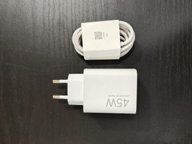 تصویر شارژر شیائومی ۴۵ وات دو پین به همراه کابل 