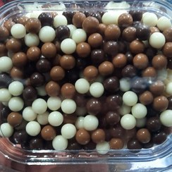 تصویر کریپس شکلات بیسکوئیتی سه طعم باراکا 100 گرمی 