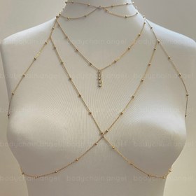 تصویر زنجیرسینه با چوکر گردن 