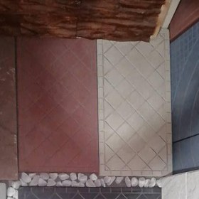 تصویر موزاییک پلیمری واش بتن طرح ضربدری ابعاد30در60 ارسال توسط باربری بسته یک متری 