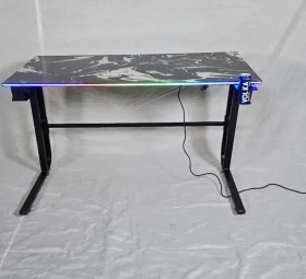 تصویر میز گیمینگ کادنا 