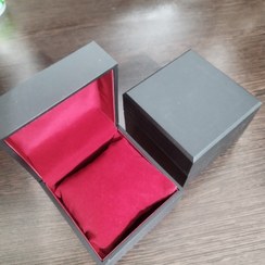 تصویر جعبه چوبی ساعت مچی مدل مخملی Watch box