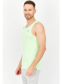 تصویر جلیقه بدون آستین ورزشی مردانه با لوگوی برند، رنگ لیمویی برند puma Men Sportswear Fit Brand Logo Sleeveless Vest, Lime Green