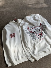 تصویر هودی شیکاگوبالز سفید 