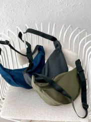 تصویر کیف کراس بادی زنانه کد ۸ با جنس کتان 
