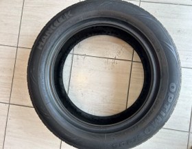 تصویر لاستیک هانکوک سایز ۲۳۵/۵۵/۱۷ کارکرده ۶۰ درصد 