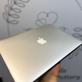 تصویر مک بوک ایر ۱۱ وارادتی امارات بسیار تمیز در حد نو Apple MacBook Air 11 |CPU: Intel Core i5 |RAM: 4 GB |SSD: 128 GB |GPU: Intel HD 6000-1536 MB