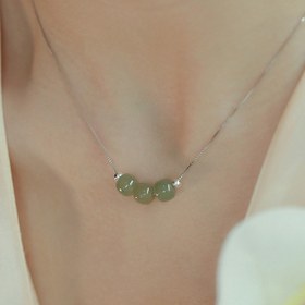 تصویر گردنبند سنگ جید 