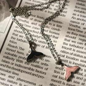 تصویر گردنبند دم‌ وال 