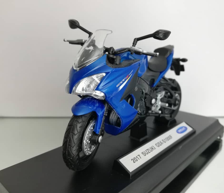 Suzuki gsx 2024 s1000f 2017