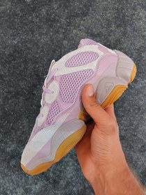 تصویر کفش آدیداس یزی ۵۰۰ بنفش Adidas yeezy 500 purple