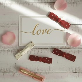 تصویر گیره مو خالخالی 