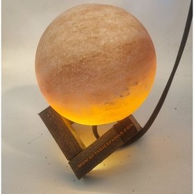 تصویر گوی سنگ نمک چراغدار 