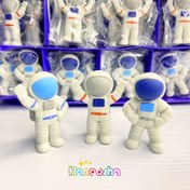 تصویر پاک کن فانتزی ۱۲ عددی طرح فضانورد 