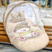 تصویر پشه بند تشک دار عروسکی خرس شالگردن کرم 