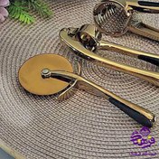 تصویر پیتزا بر ویکتوریا رزگلد 