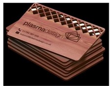 تصویر کارت ویزیت چوبی طرح اختصاصی 