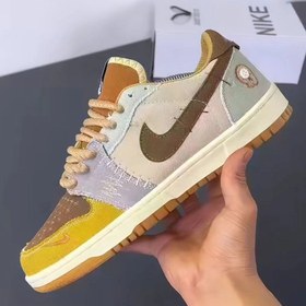 تصویر کفش کتانی اسپرت نایک تراویس اسکات ودو (Nike Travis Scott x Air Jordan 1 Low) Nike Travis Scott x Air Jordan 1 Low