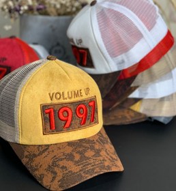 تصویر کلاه پشت توری ۱۹۹۷ - قرمز 