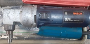 تصویر قیچی ورق بر نیبلر ناخنی ۵۰۰ وات ۲/۵ میلیمتری بوش آلمان اصلی مدل Bosch 1530.1 استوک 