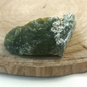 تصویر راف یشم سرپانتین Rough Serpentine Jade