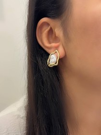 تصویر گوشواره سنگی 