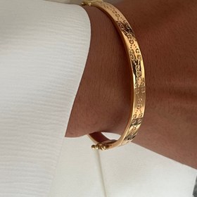 تصویر بنگل با طرح گوچی 