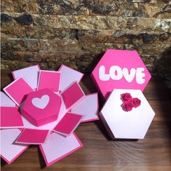 تصویر جعبه هدیه سوپرایز جادویی دورنگ صورتی 