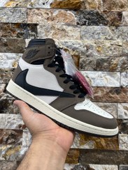 تصویر ترویس اسکات موکا – Travis Scott x Air Jordan 1 Retro High OG ‘Mocha’ 