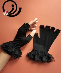 تصویر دستکش نیم‌انگشتی تمام‌نخ مشکی و سفید 