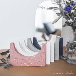 تصویر آینه رومیزی بتنی کارو مدل سورمه | آینه دکوراتیو مینیمال 