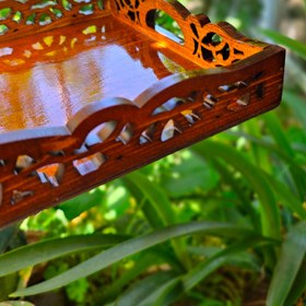 تصویر سینی چوبی تمام مشبک 