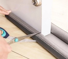 تصویر درزگیر فوم پایین درب 