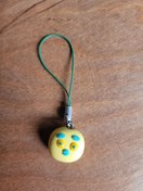 تصویر آویز موبایل و کیف نوک آبی