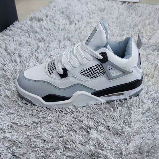 jordan j4