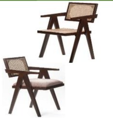 تصویر صندلی چوبی نشیمن وپشت حصیری 