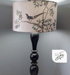 تصویر آباژور باغ راز دکوتین کد ۲-SG105 ارتفاع آباژور 150، قطر کلاهک شید ۴۰ سانتیمتر، مدل پایه کلاسیک مشکی