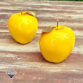 تصویر سیب زرد سرامیکی 