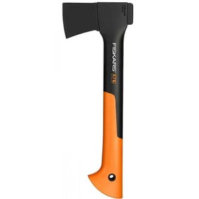 تصویر تبر به همراه چاقو تیزکن X7 فیسکارس Fiskars X7 ax with knife sharpener