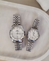 تصویر الگانس کلاسیک سفید 