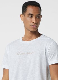 تصویر تی‌شرت گردن گرد لوگو برند Calvin Klein Logo Crew Neck T-Shirt