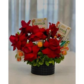 تصویر سبد گل فانتزی برای روز ولنتاین با گل‌های مخملی 5255 