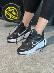 تصویر کفش کتونی اسپرت نایک (Nike) لبخند زنانه و دخترانه رنگ سفید مشکی 