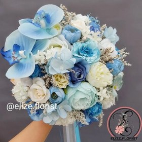 تصویر دسته گل آبی مصنوعی 